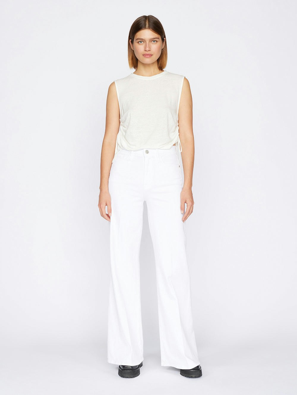 jeans full body view alt:hover